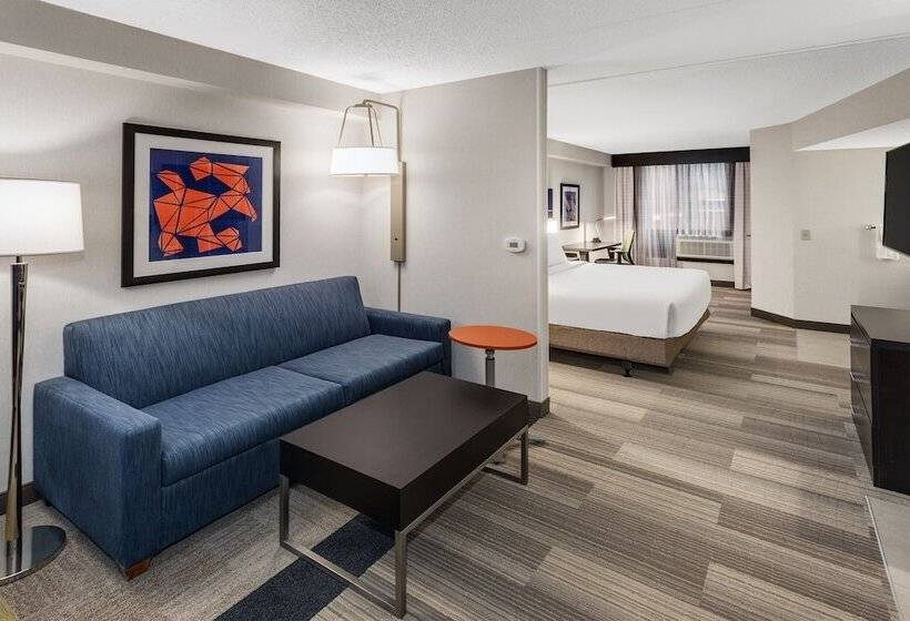 سوییت, Holiday Inn Express South Portland, An Ihg