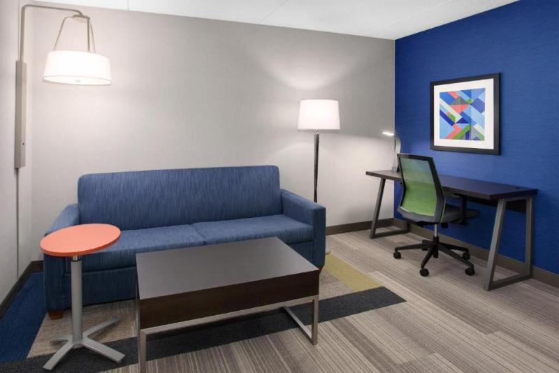 سوئیت با تخت بزرگ, Holiday Inn Express South Portland, An Ihg