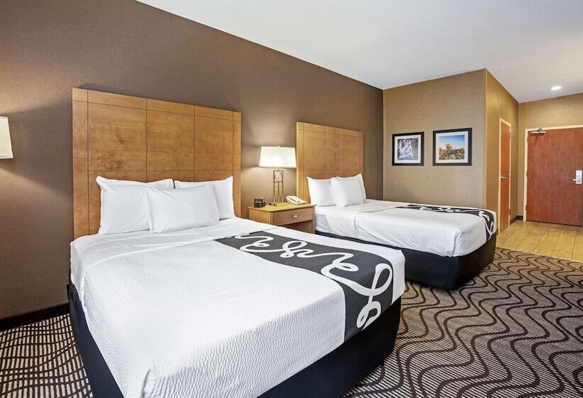 Deluxe Room Adapted for people with reduced mobility, La Quinta Inn & Suites By Wyndham Coeur D`alene