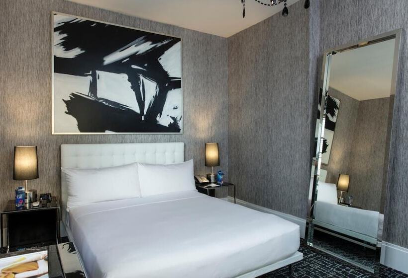 Superior Room, Square  At Times Square