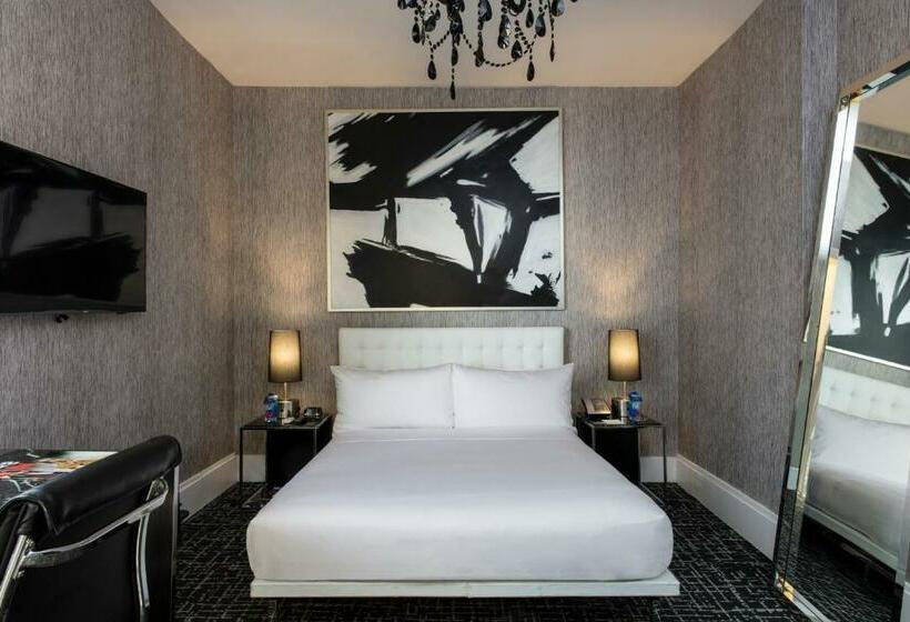 اتاق استاندارد, Square Hotel At Times Square