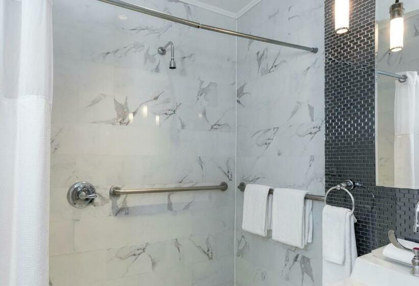 اتاق لوکس, Square Hotel At Times Square