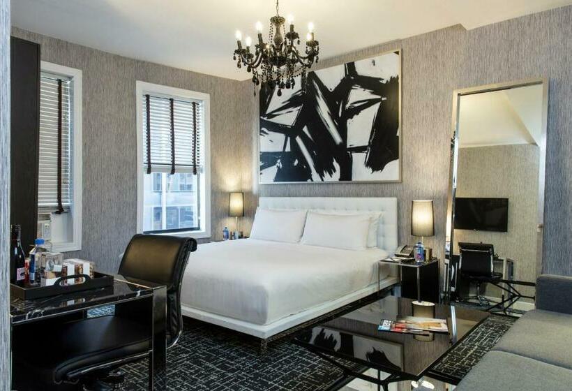 اتاق لوکس با تخت بزرگ, Square Hotel At Times Square