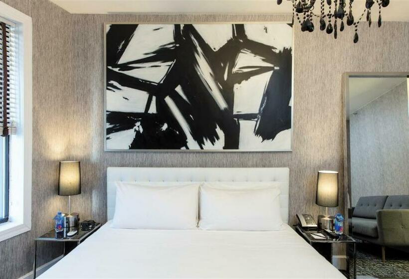 اتاق لوکس با تخت بزرگ, Square Hotel At Times Square
