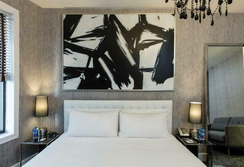 اتاق لوکس با تخت بزرگ, Square Hotel At Times Square