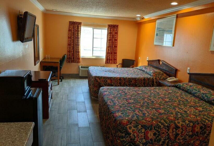 Standard Room, Passport Inn & Suites Corona