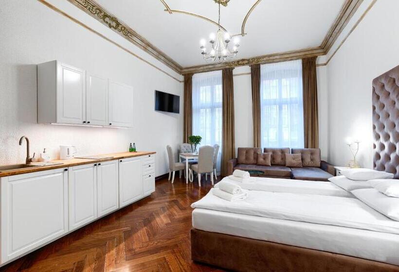 استودیوی استاندارد, Aparthotel 1899