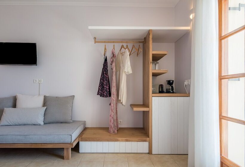 Triple Room Sea View, Konstantinos