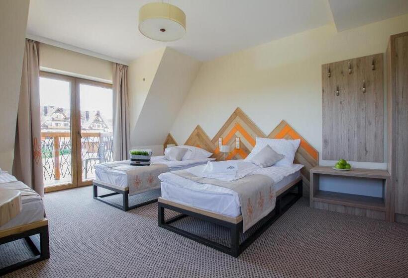 اتاق استاندارد سه نفره, Novobilski   Pod Wyciągiem Bania I Kotelnica, Obok Termy Bania