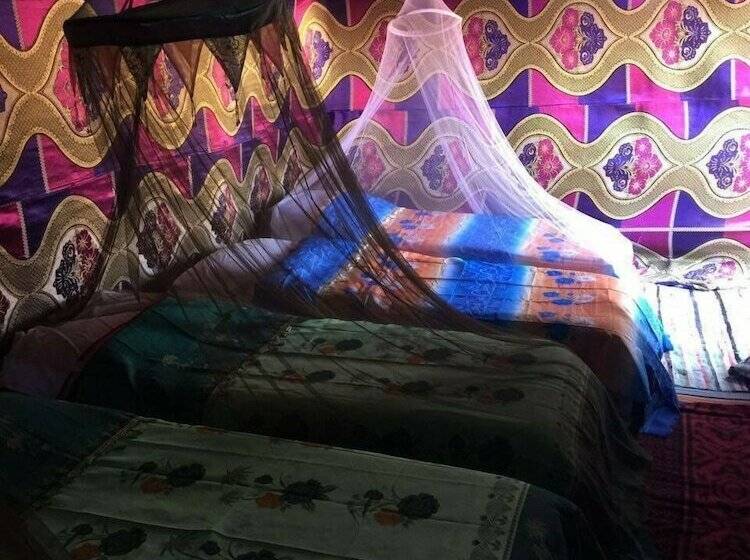 چادر با خدمات رفاهی استاندارد, Galaxy Desert Camp Merzouga