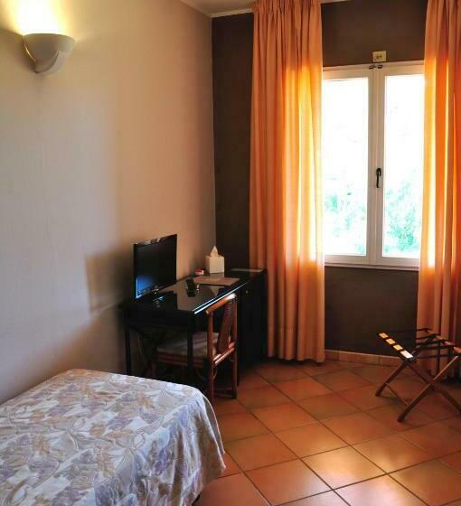 اتاق استاندارد یک نفره, Riva Del Sole