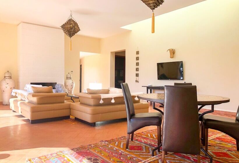 ویلای 2 خوابه, Villa Kristy