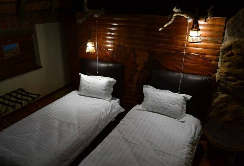 بنگله خانوادگی, Namibs Valley Lodge