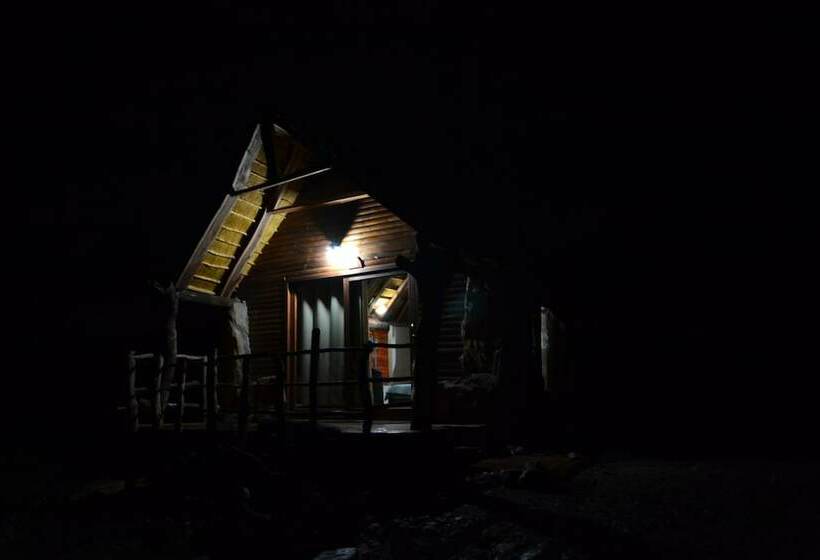 بنگله خانوادگی, Namibs Valley Lodge