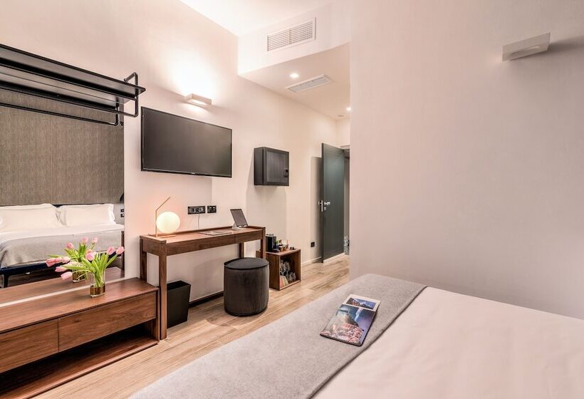 اتاق لوکس با چشم‌انداز شهر, La Spezia By The First  Luxury Rooms & Suites
