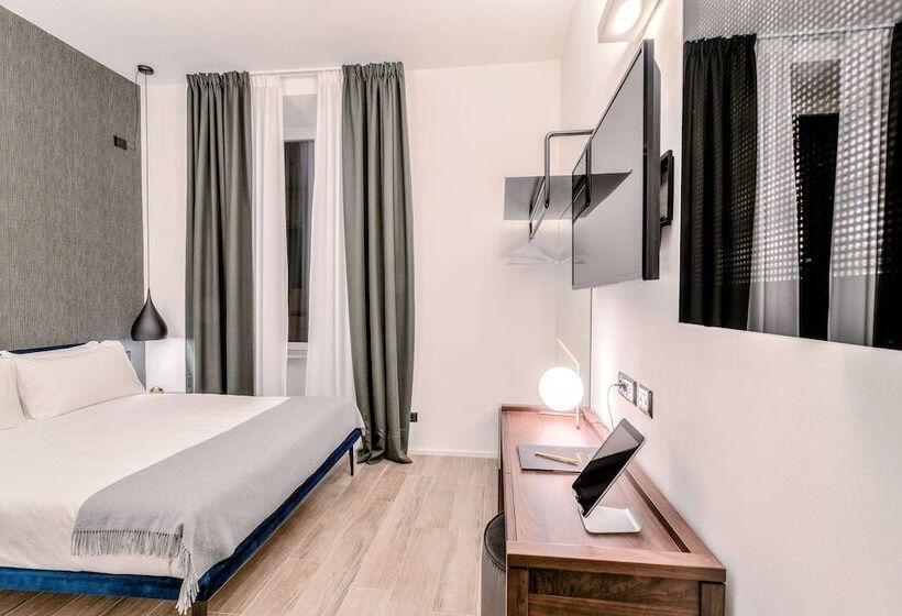 اتاق لوکس با چشم‌انداز شهر, La Spezia By The First  Luxury Rooms & Suites
