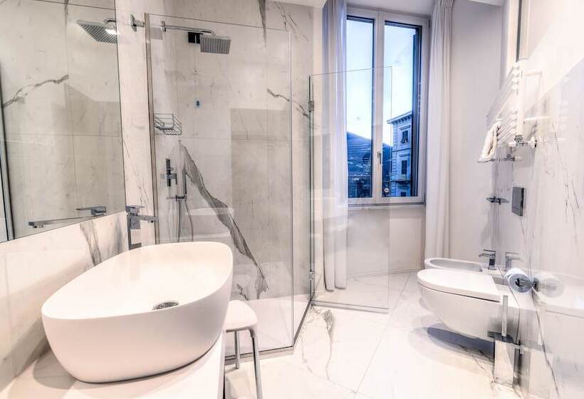 سوییت جونیور با چشم‌انداز شهر, La Spezia By The First  Luxury Rooms & Suites