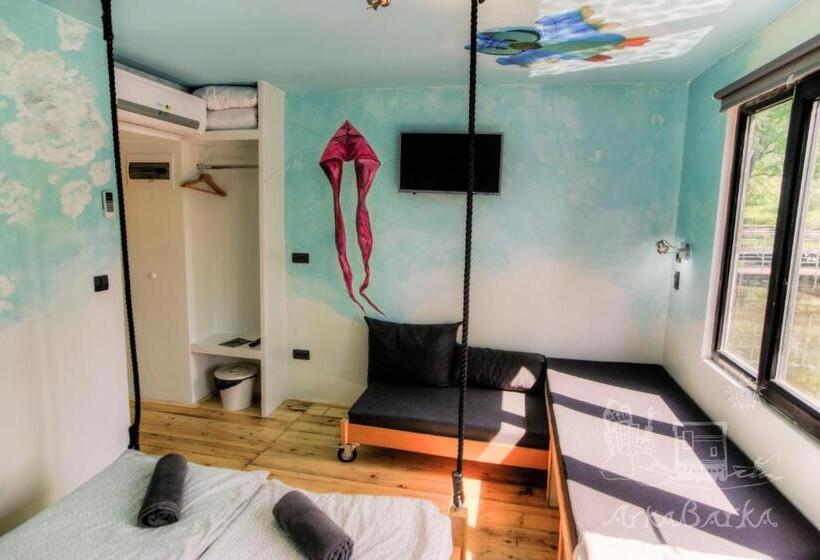 اتاق استاندارد چهار تخته, Arkabarka 2  Floating Dream Rooms And Apartments