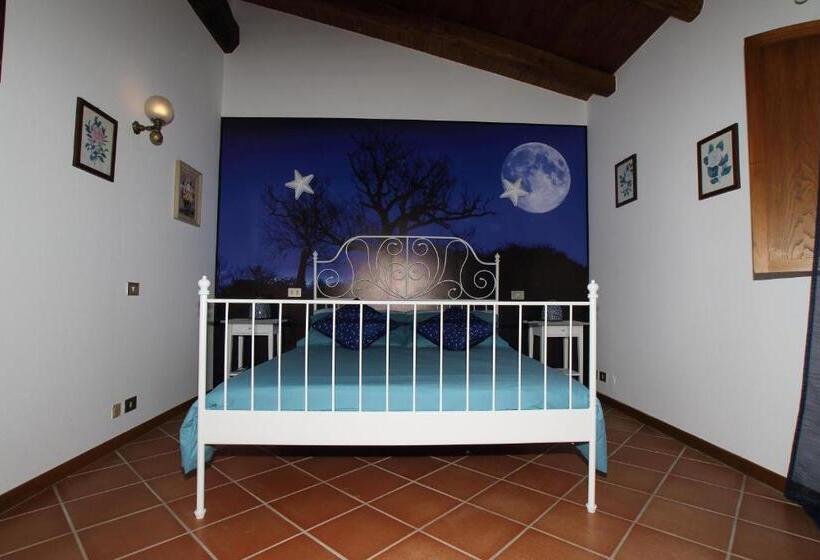 اتاق استاندارد, Casale Farnesiana B&b