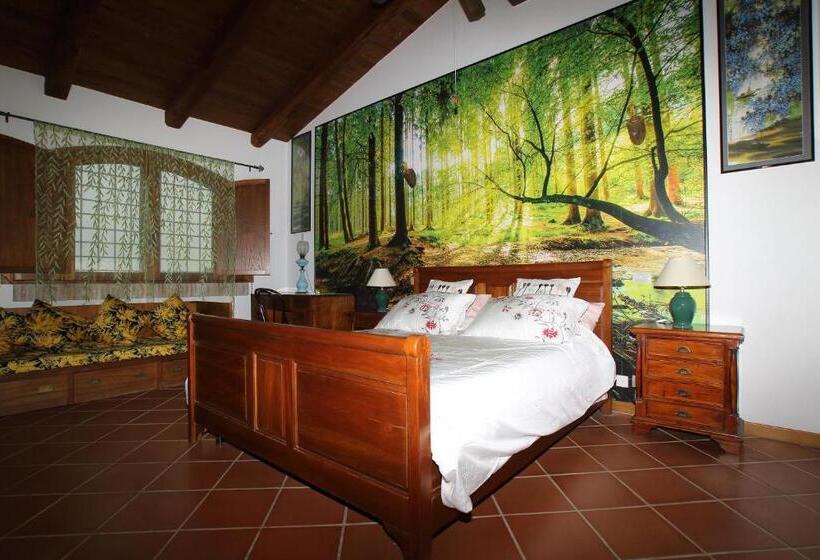اتاق استاندارد, Casale Farnesiana B&b