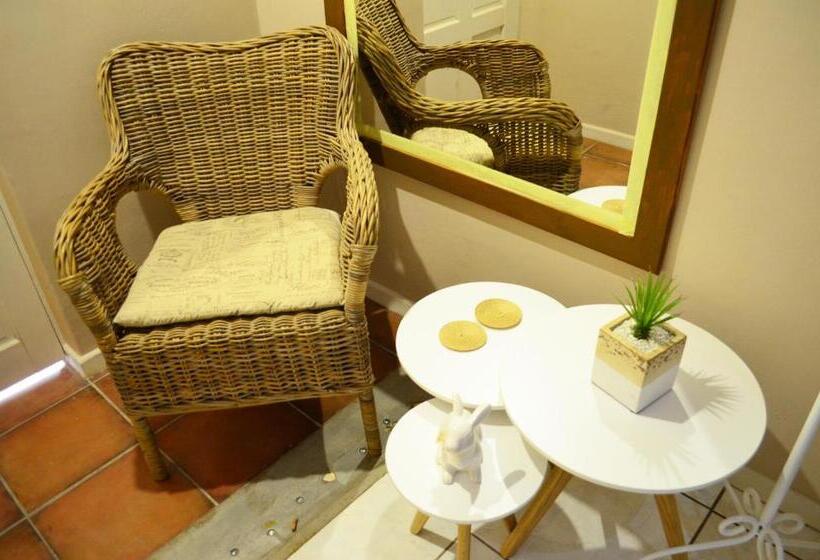 سوییت, Zonnevanger Guesthouse