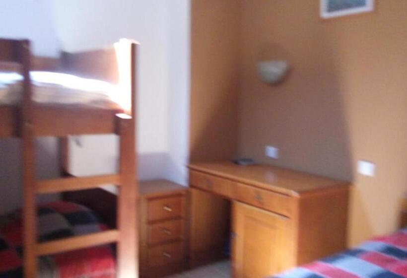 اتاق استاندارد سه نفره, Residencial Moeda