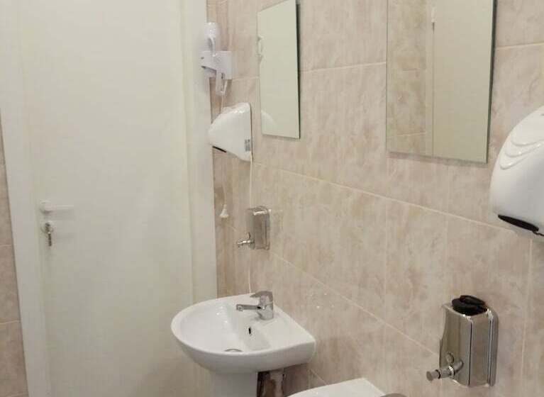 تختخواب در اتاق مشترک, Hostel Rus Metro Dynamo