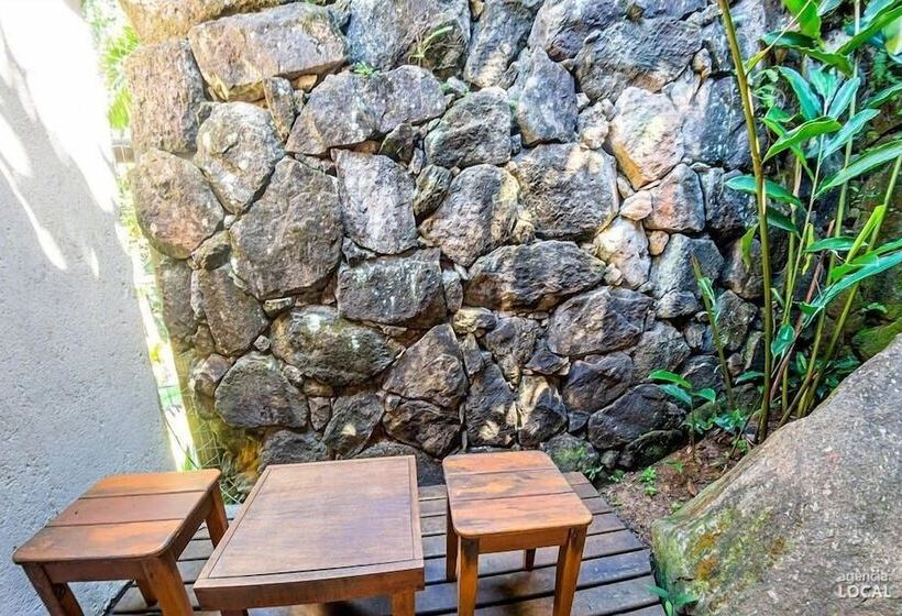 سوییت لوکس, Casa Bonita Hospedagem E Café