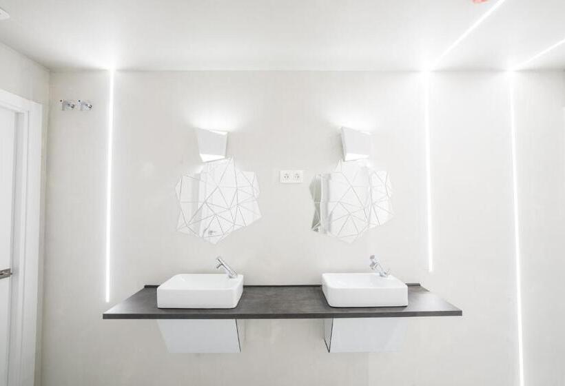 Capsule, Optimi Rooms Bilbao