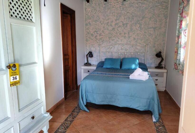 اتاق استاندارد سه نفره, Posada De Ongayo