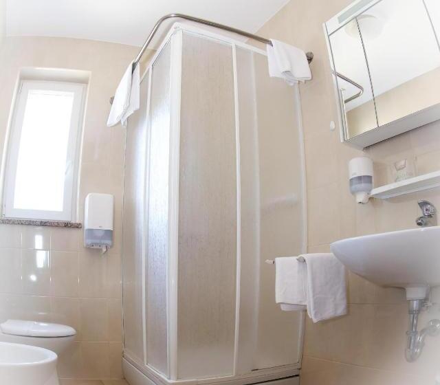 اتاق اکونومی, B&b Pansion Vago