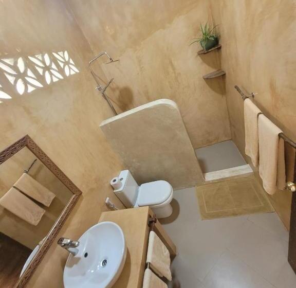 اتاق استاندارد با بالکن, Siri Beach Lodge