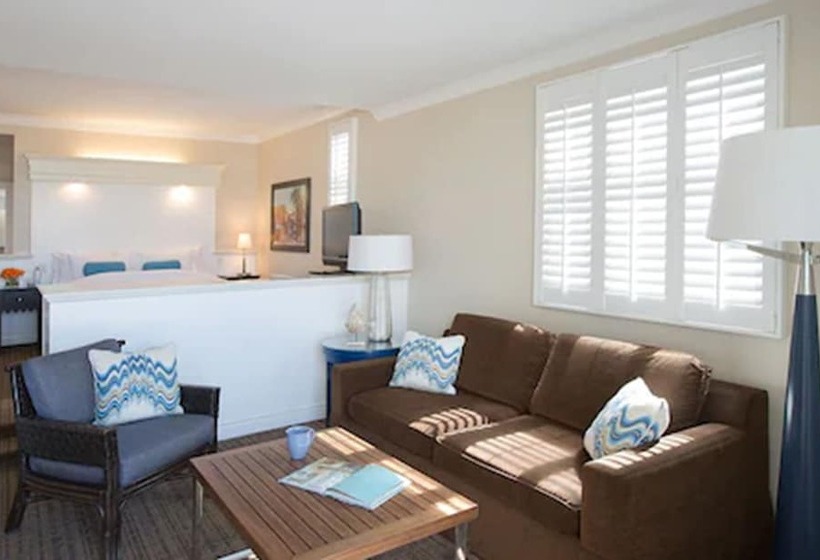سوییت با چشم‌انداز جانبی دریا, Beach House Hotel At Hermosa Beach