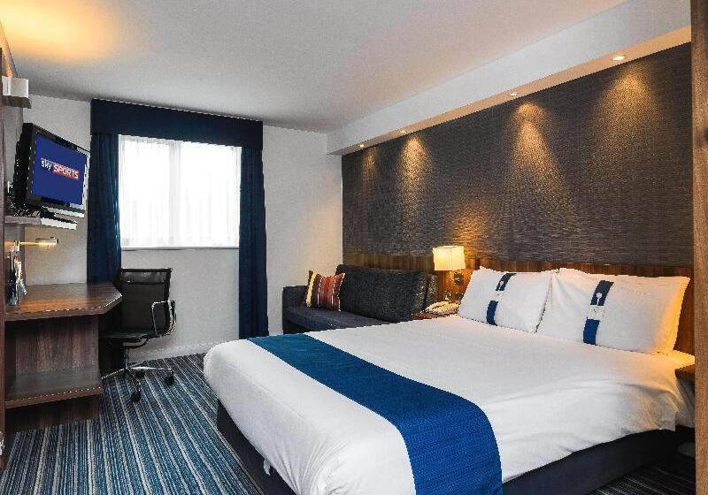 سوئیت با تخت بزرگ, Red Roof Inn Flint