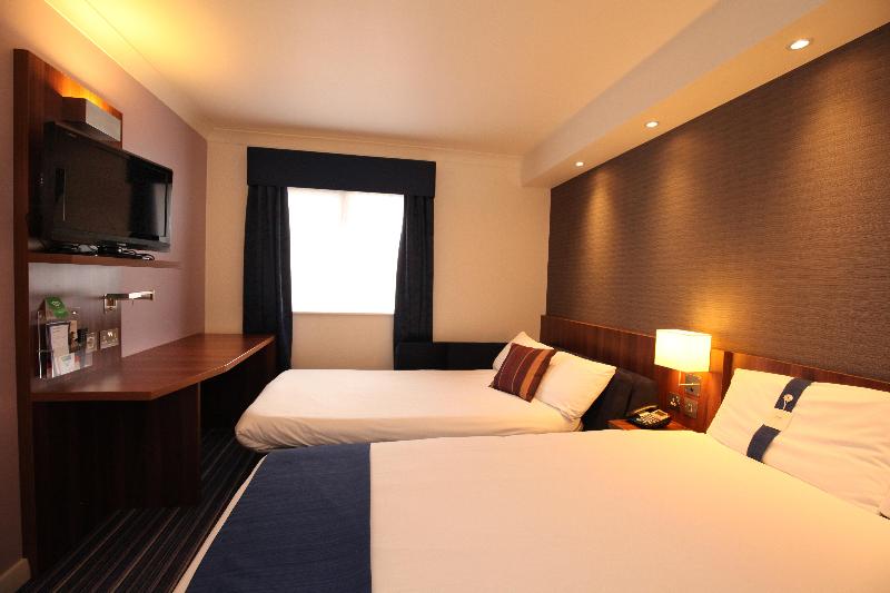 سوئیت با تخت بزرگ, Red Roof Inn Flint