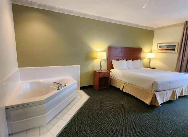 Suite com Hidromassagem, Baymont By Wyndham Mackinaw City