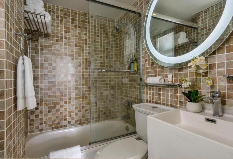 اتاق لوکس با تخت بزرگ, Beacon South Beach