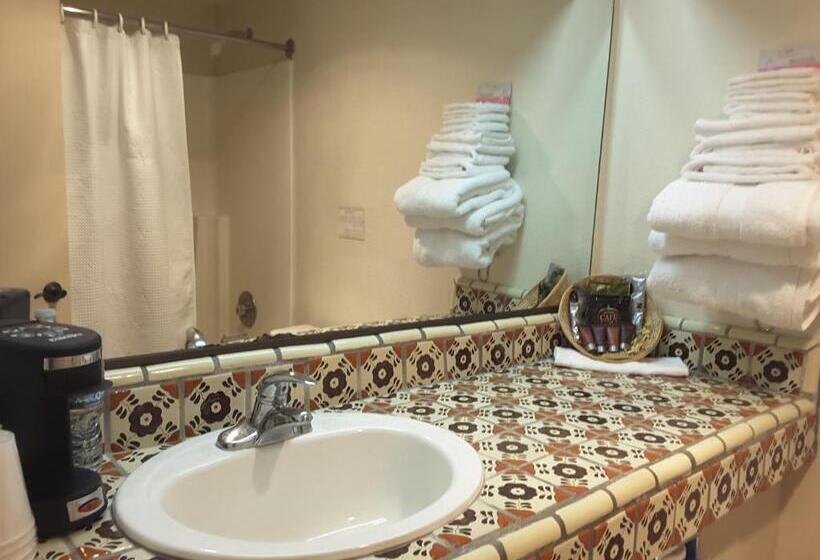 اتاق استاندارد, Beaver Creek Inn