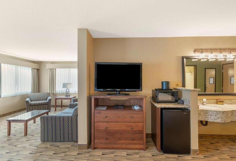 Deluxe room with river view, Best Western Plus Columbia River Inn