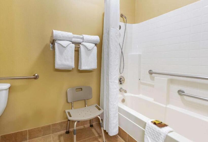 适合残疾人士使用的带超级大床的标准间, Best Western Plus Columbia River Inn
