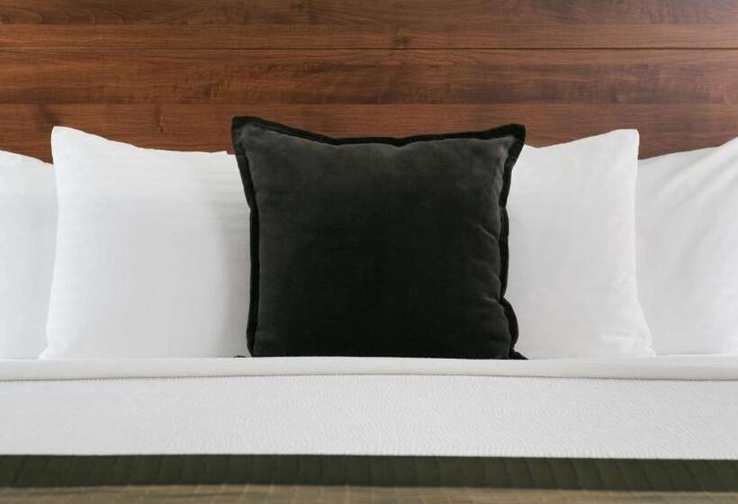 家庭间, Best Western Plus Columbia River Inn