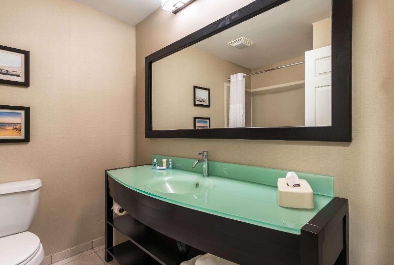 اتاق استاندارد با تخت بزرگ, City Creek Inn & Suites