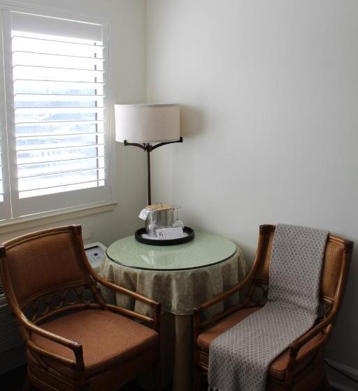 اتاق استاندارد با تخت بزرگ, Elm House Inn