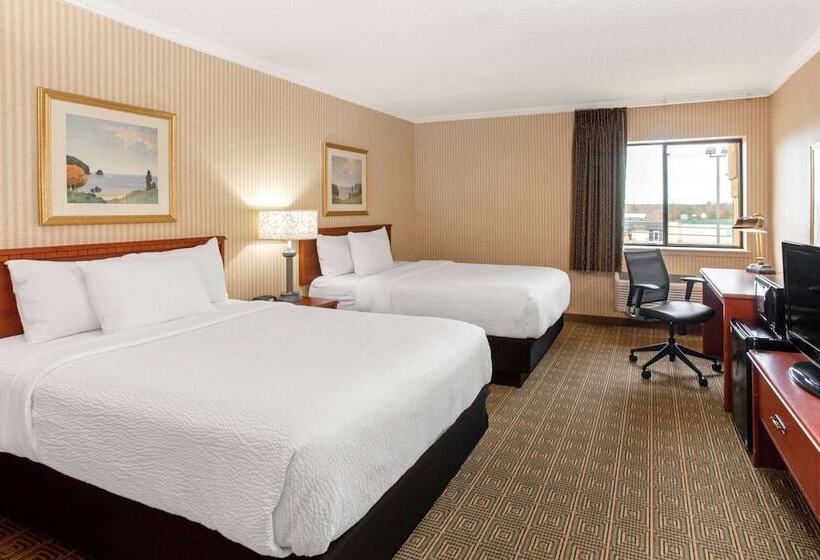 اتاق استاندارد با 2 تخت دوبل, La Quinta Inn & Suites By Wyndham Stevens Point