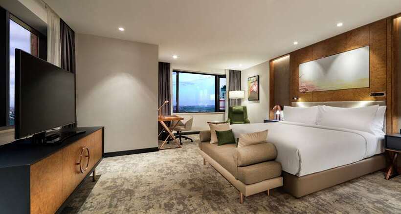اتاق استاندارد با تخت بزرگ, The Benson Portland, Curio Collection By Hilton