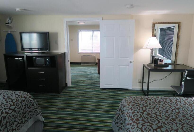 Standard Room, Days Inn By Wyndham Lincoln