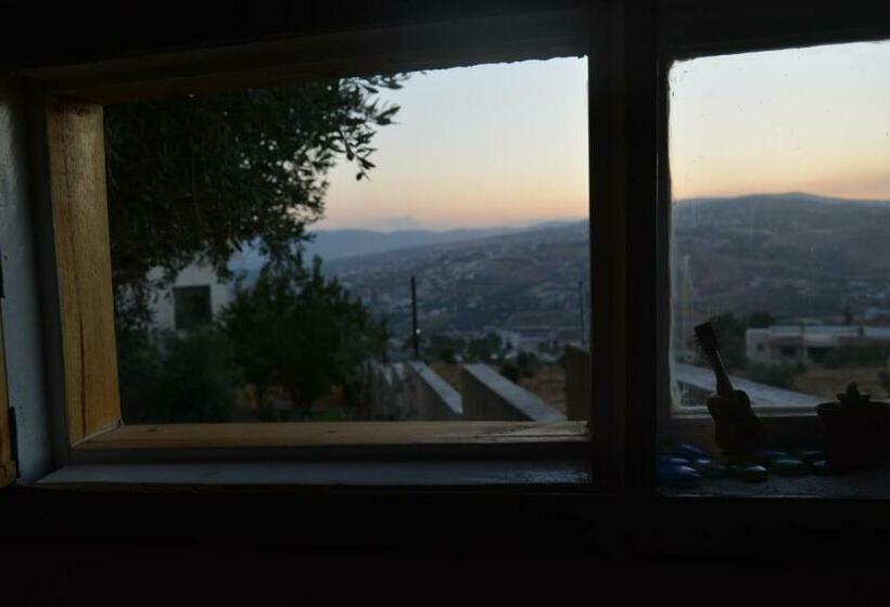 اتاق استاندارد با چشم‌انداز کوهستان, Our Villa S Private Apartments   Hq Budget Stay   Wonderful Horizon View Of Jerash