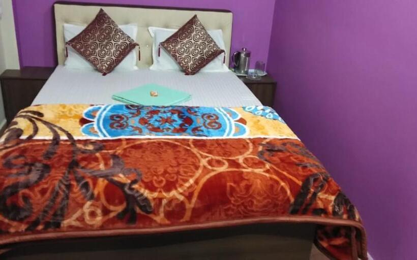 اتاق لوکس, Honix Residency