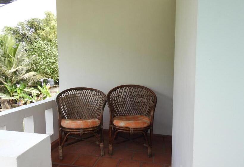 اتاق لوکس با چشم‌انداز دریا, Kadalamma Beach Homestay