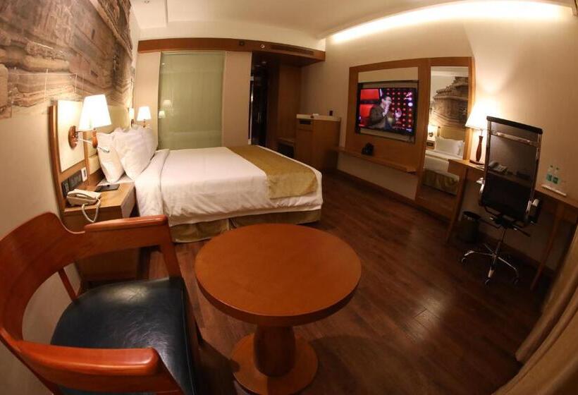 اتاق لوکس, Regenta Central Rs Chennai Omr Sipcot
